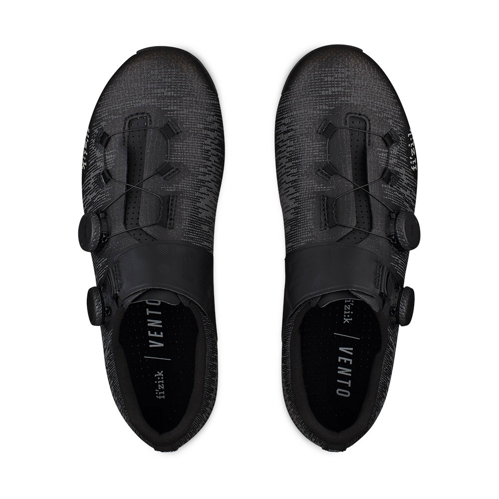 Road cycling shoes - Vento Infinito knit carbon 2 wide - Fizik