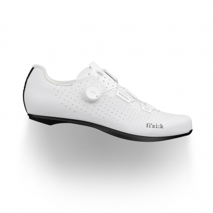 fizik tempo carbon decos wide white road cycling shoes with carbon outsole 