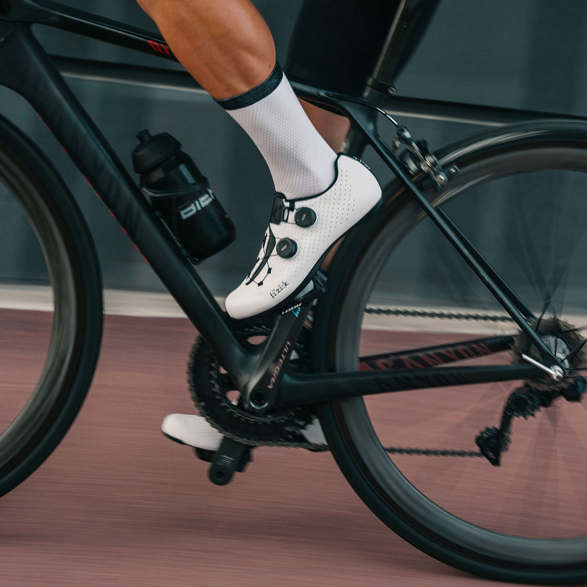Road cycling wide shoes - Vento Infinito carbon 2 wide - Fizik