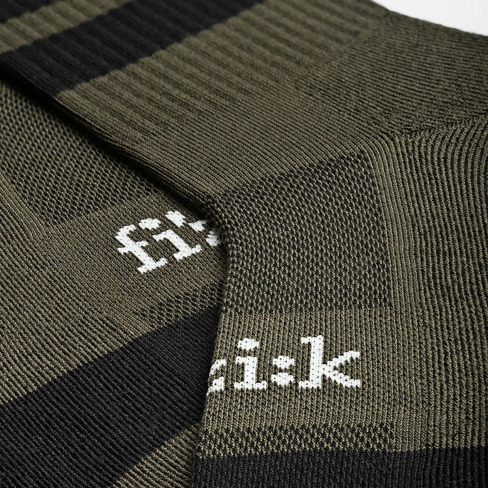 fizik-socks-off-road