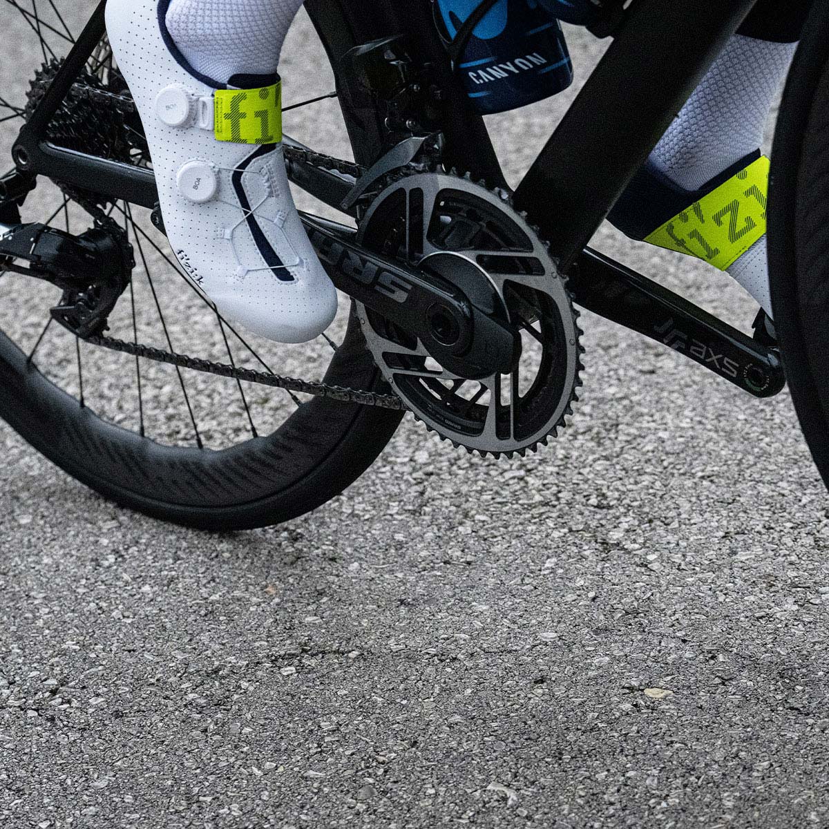 fizik-vento-infinito-carbon-2-movistar-yellow-fluo-road-cycling-shoes